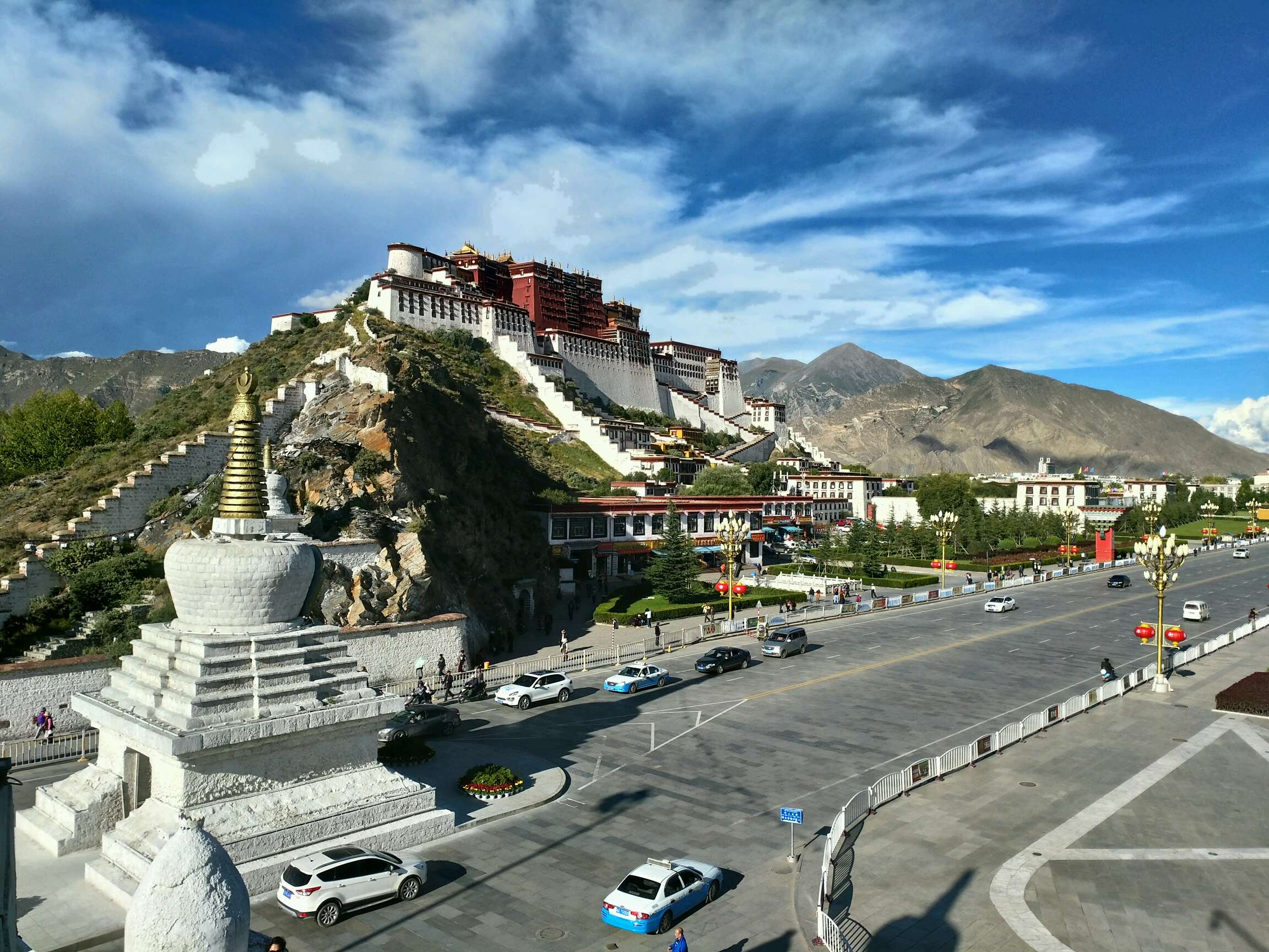 西藏,文化、发展与挑战的探索之旅