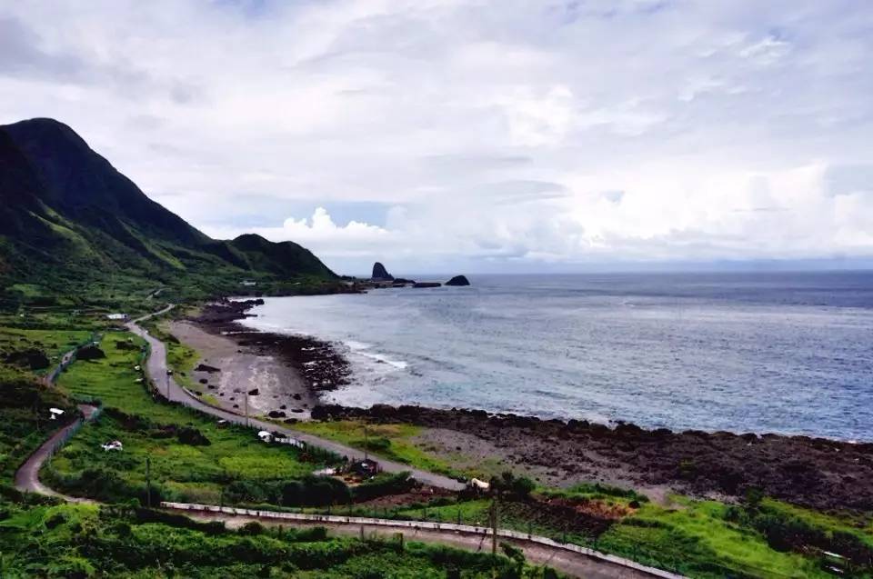 碧海蓝天映宝岛,台湾奇观览胜